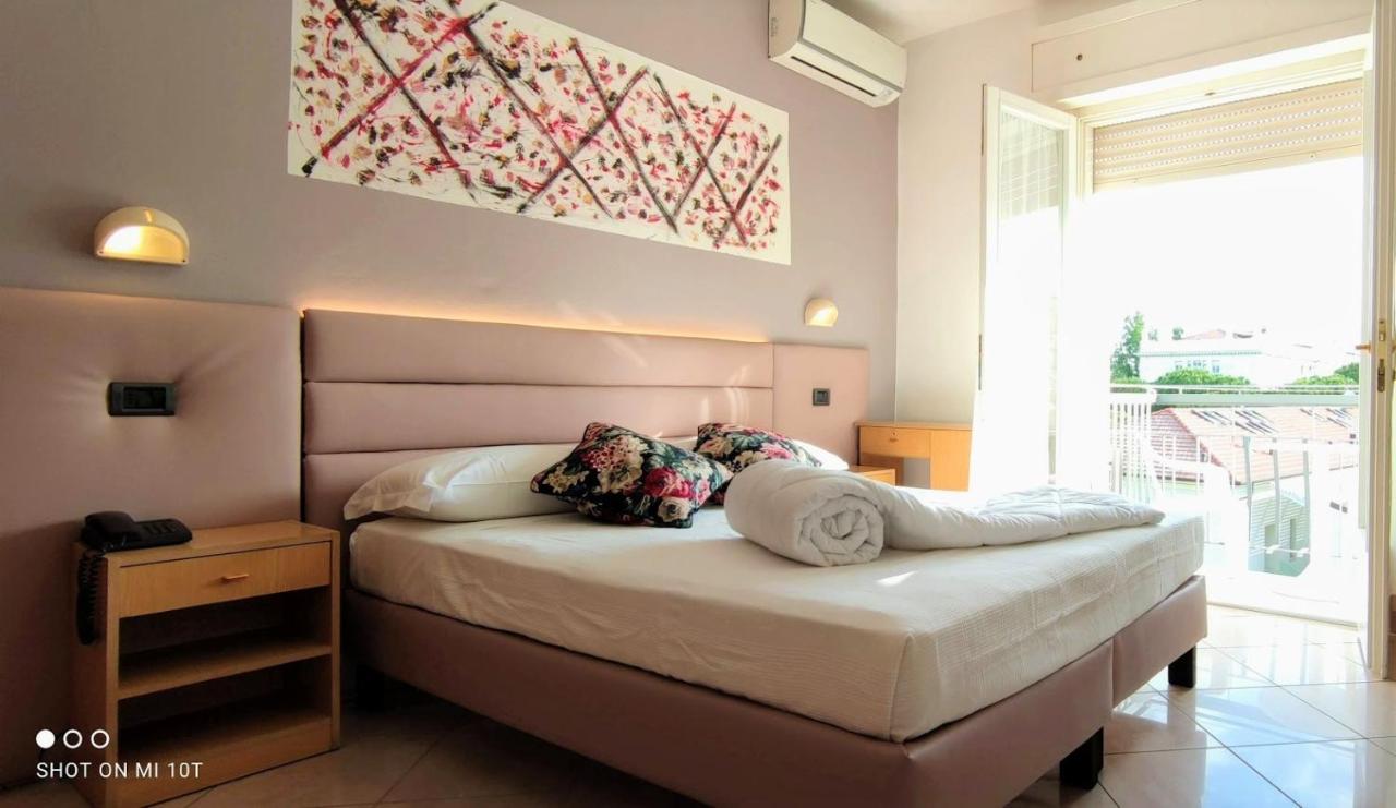 Hotel Villa Platani Ριτσιόνε Εξωτερικό φωτογραφία